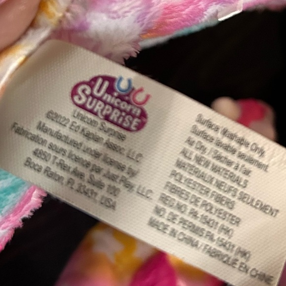 Unicorn Surprise Licorice Stuffed Animal with 3 Unicorn Babies - Picture 7 of 7